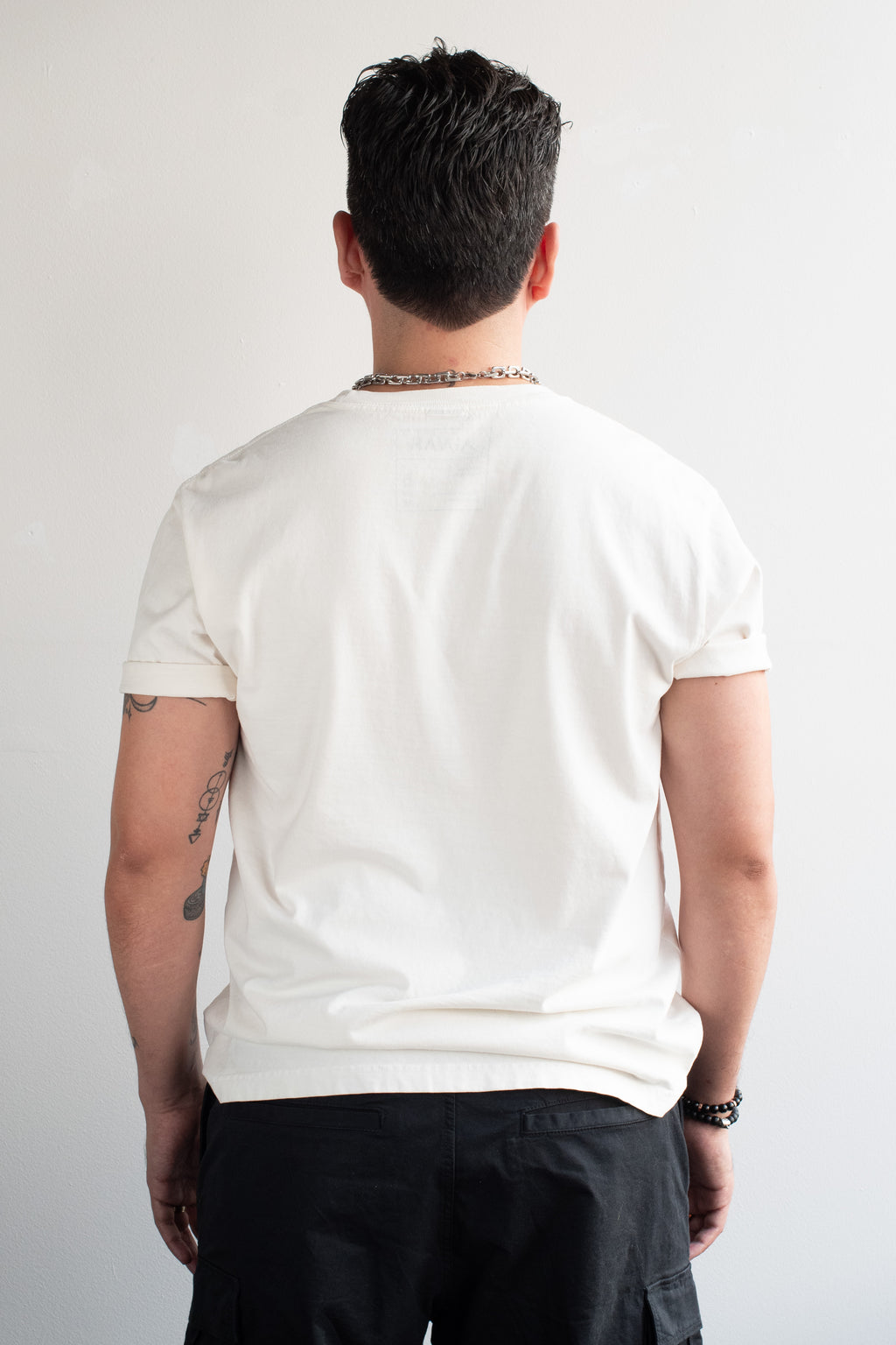 Into-mates T-shirt